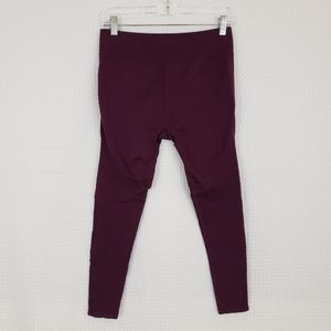 Fabletics Leggings Plum Purple Compression Leggings Textured Leggings Medium